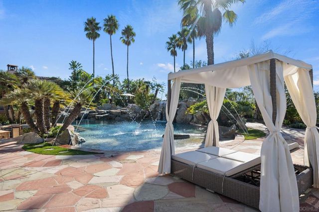 7910 Nathaniel Ct, San Diego, CA 92127