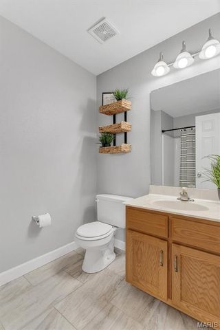 112 Trailing Oak Court, Imperial, MO 63052