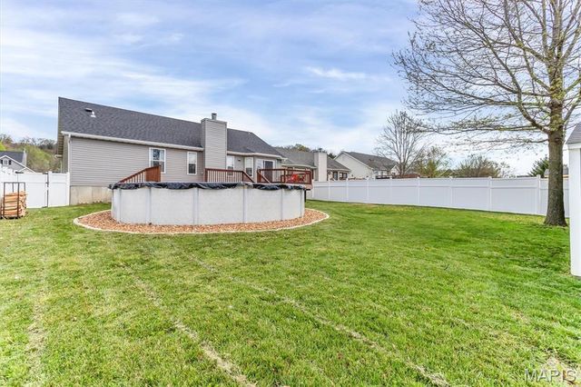 112 Trailing Oak Court, Imperial, MO 63052