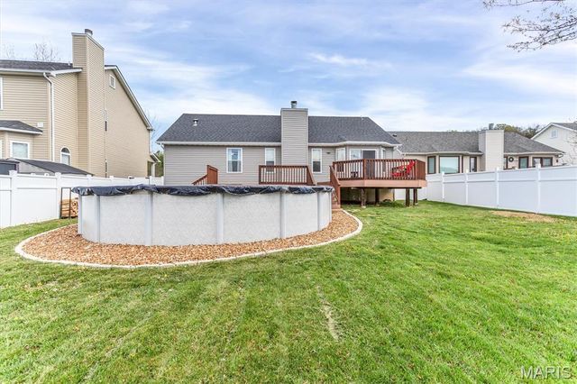 112 Trailing Oak Court, Imperial, MO 63052