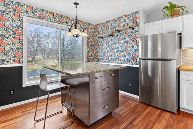 1805 Lannon Court, Burnsville, MN 55337