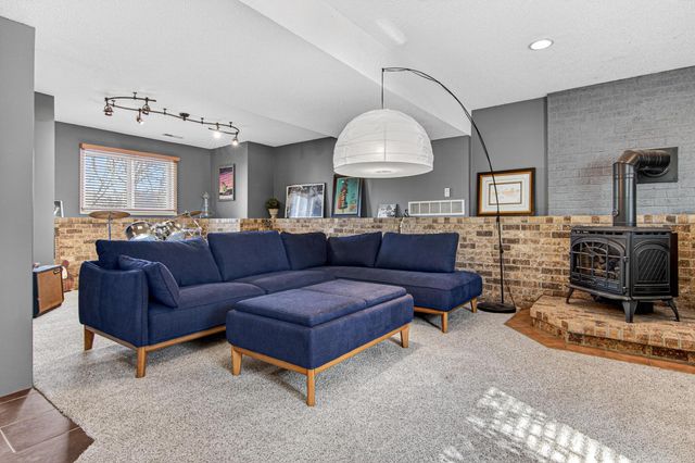 1805 Lannon Court, Burnsville, MN 55337