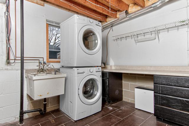 1805 Lannon Court, Burnsville, MN 55337