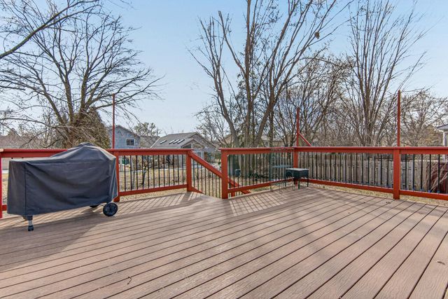 1805 Lannon Court, Burnsville, MN 55337