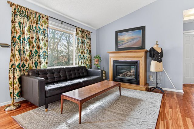 1805 Lannon Court, Burnsville, MN 55337