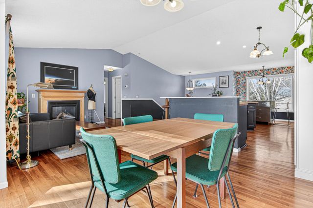 1805 Lannon Court, Burnsville, MN 55337