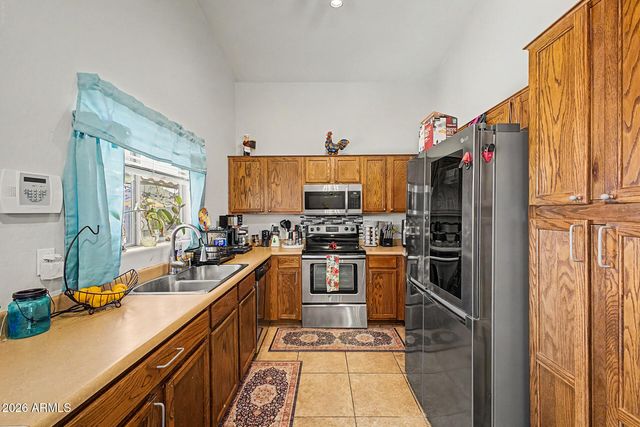 1520 W NANCY Lane, Phoenix, AZ 85041
