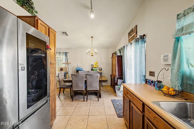1520 W NANCY Lane, Phoenix, AZ 85041