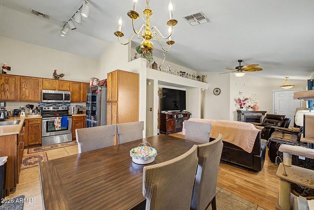 1520 W NANCY Lane, Phoenix, AZ 85041