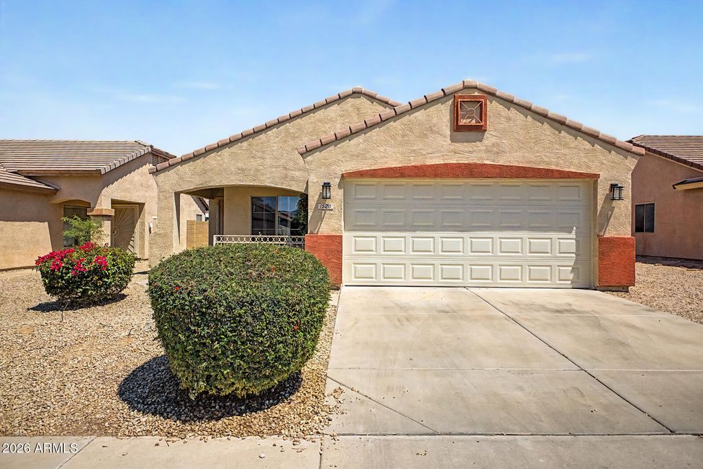 1520 W NANCY Lane, Phoenix, AZ 85041