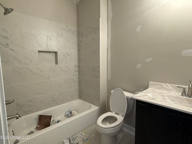 7866 Ella Pointe, Walls, MS 38680