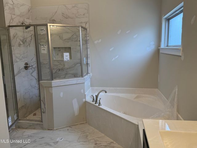 7866 Ella Pointe, Walls, MS 38680