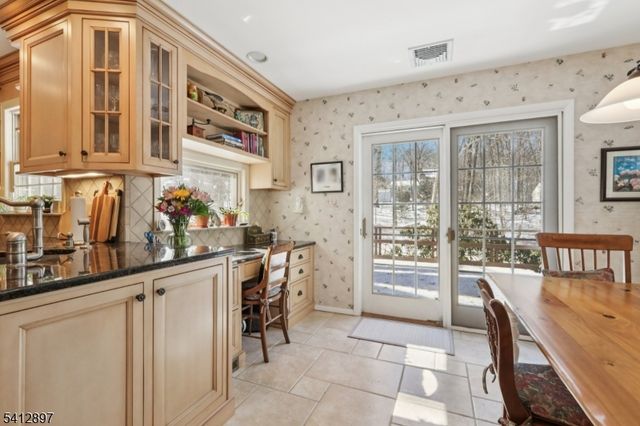 29 Clover Ln, Randolph Twp., NJ 07869