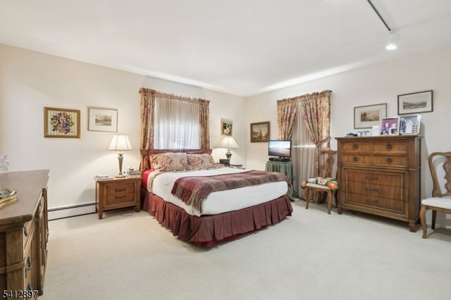 29 Clover Ln, Randolph Twp., NJ 07869