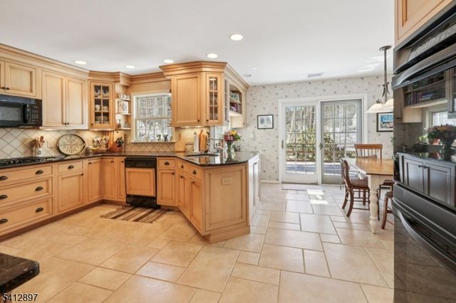 29 Clover Ln, Randolph Twp., NJ 07869