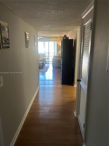 1166 6th Avenue 6D, Vero Beach, FL 32906