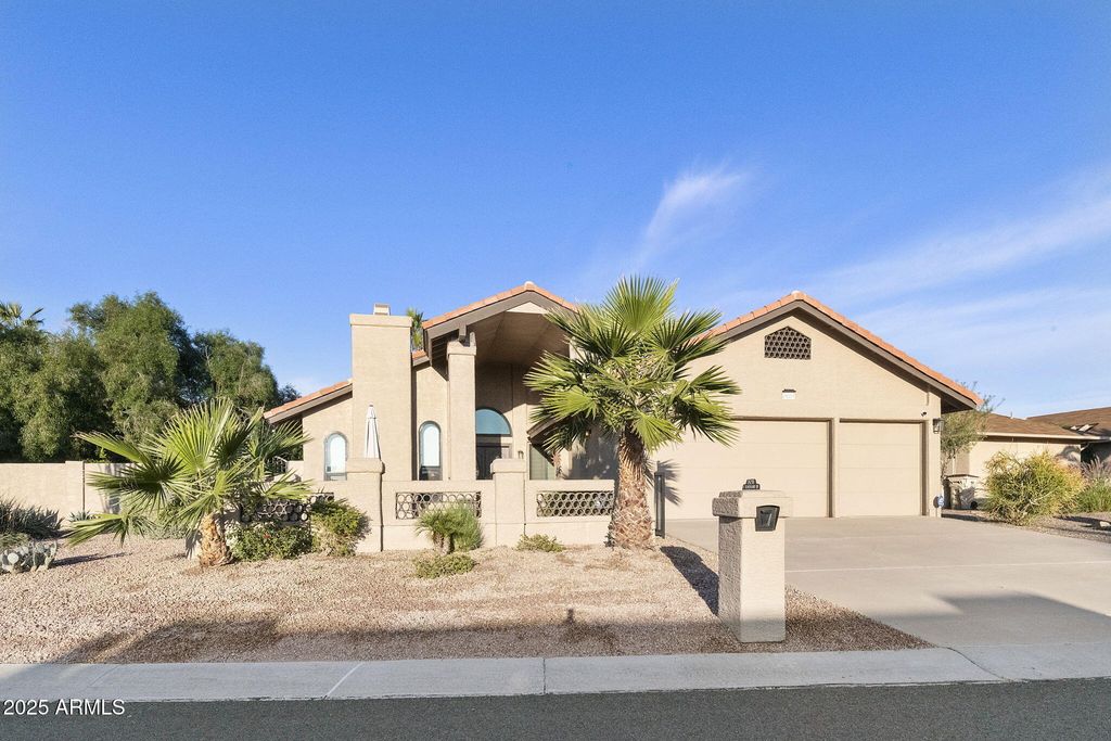 26218 S CLOVERLAND Drive, Sun Lakes, AZ 85248