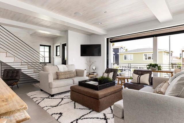 1173 Norwich Lane, Ventura, CA 93001