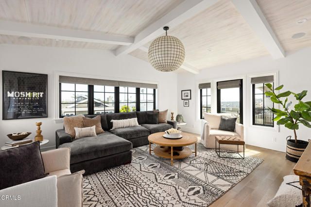 1173 Norwich Lane, Ventura, CA 93001