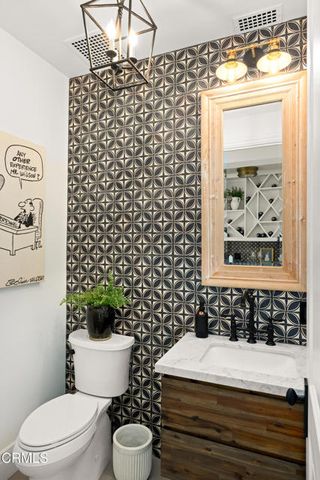 1173 Norwich Lane, Ventura, CA 93001