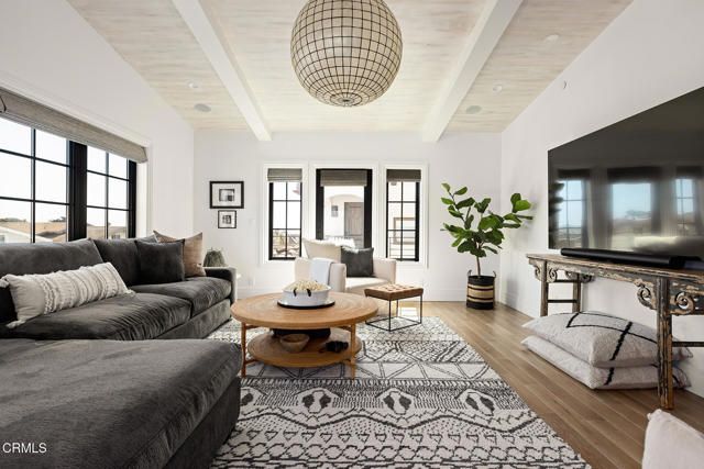 1173 Norwich Lane, Ventura, CA 93001