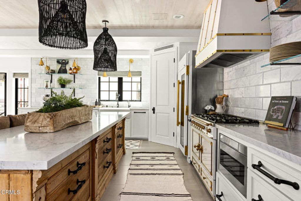 1173 Norwich Lane, Ventura, CA 93001