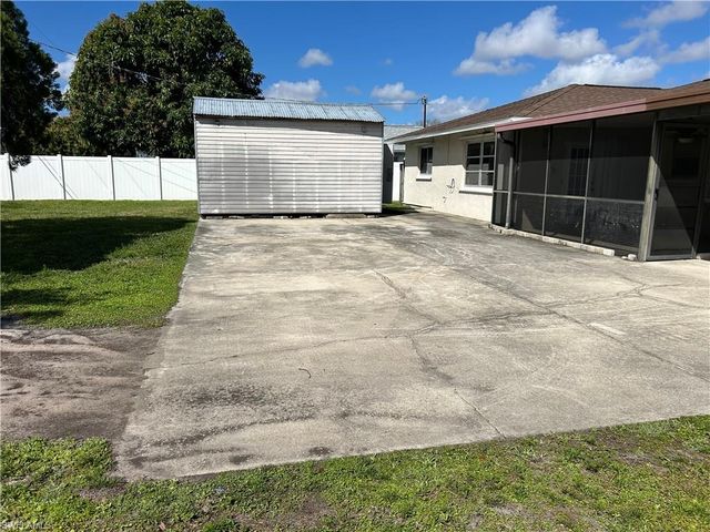 2128 SE 4th ST, Cape Coral, FL 33990