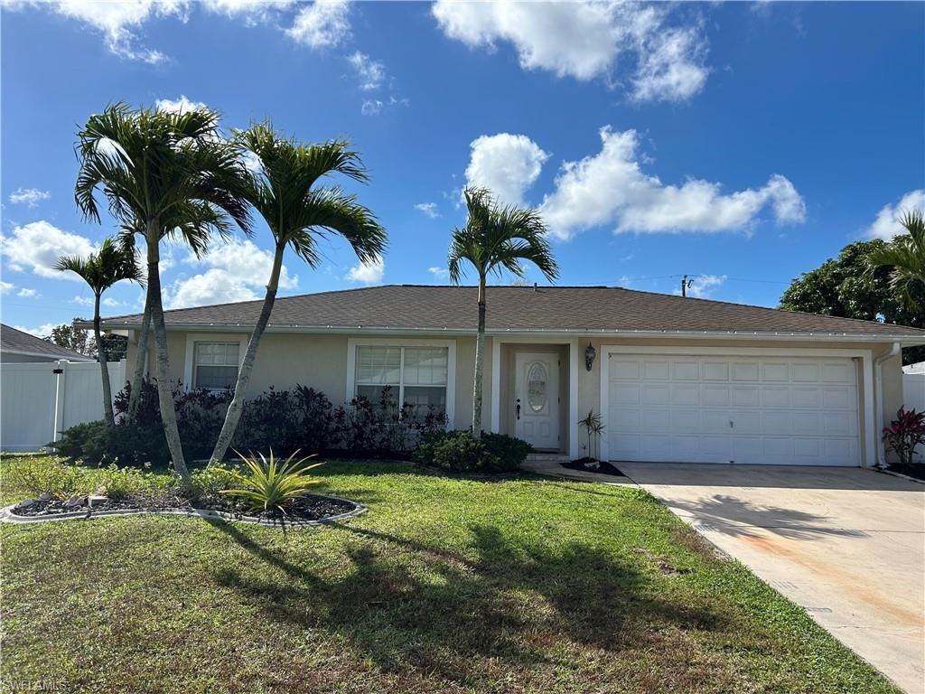 2128 SE 4th ST, Cape Coral, FL 33990