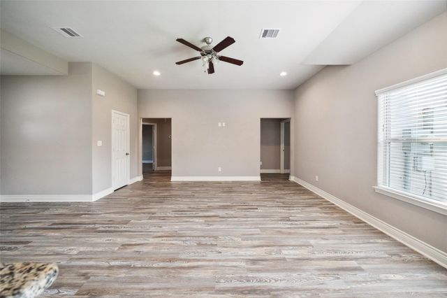 14103 Overstreet Drive, Willis, TX 77318