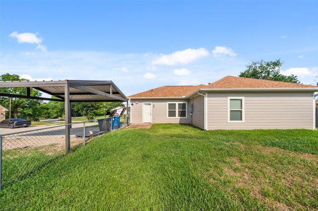 14103 Overstreet Drive, Willis, TX 77318