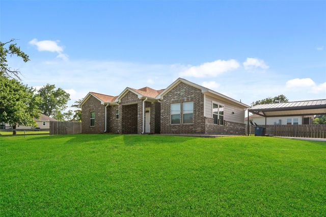 14103 Overstreet Drive, Willis, TX 77318