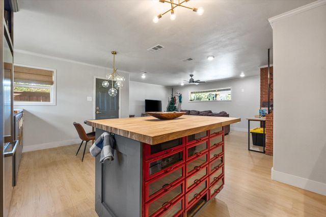 4301 41st Street, Lubbock, TX 79413