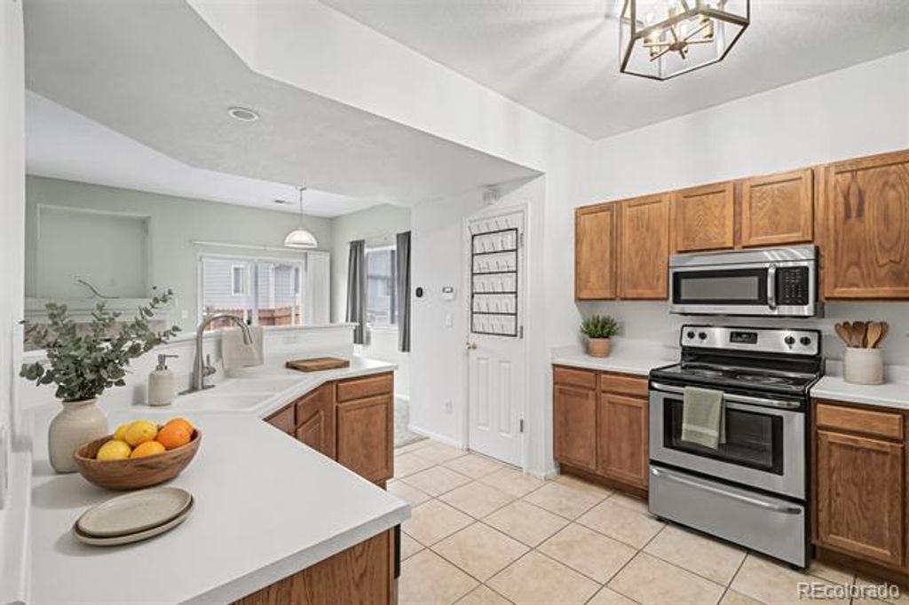 9048 Gale Boulevard 1, Thornton, CO 80260