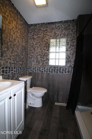 1139 Oakwood Avenue, Toledo, OH 43607