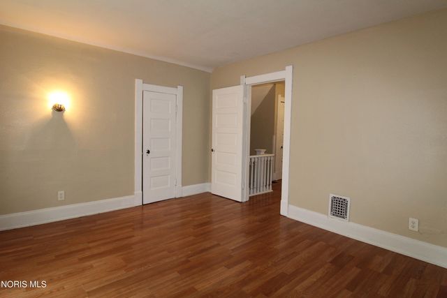 1139 Oakwood Avenue, Toledo, OH 43607
