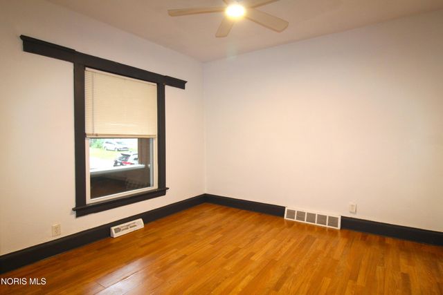 1139 Oakwood Avenue, Toledo, OH 43607