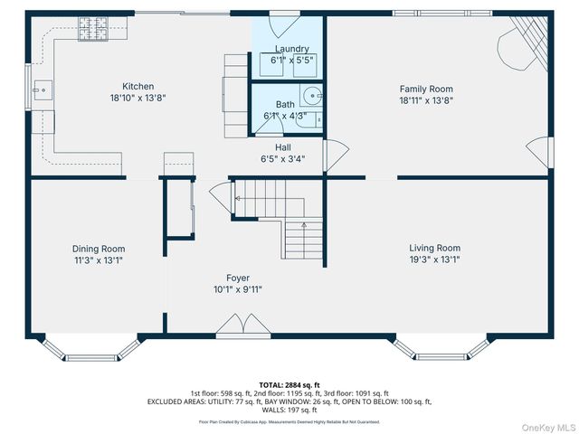 10 Mont Avenue, Dix Hills, NY 11746