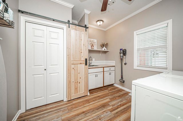 1311 Meadow Lane, Abilene, KS 67410