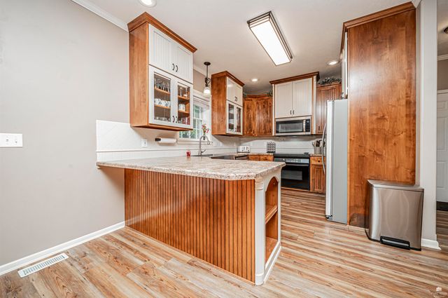 1311 Meadow Lane, Abilene, KS 67410