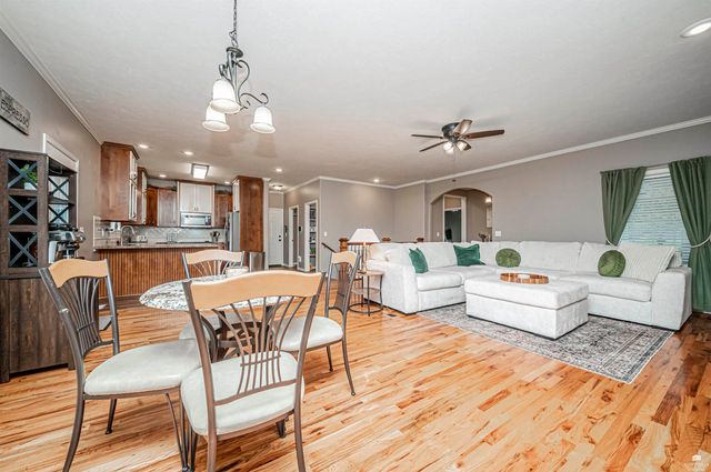 1311 Meadow Lane, Abilene, KS 67410