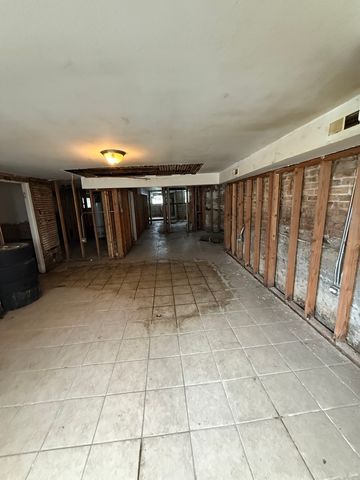 1837 W Garfield Boulevard, Chicago, IL 60636