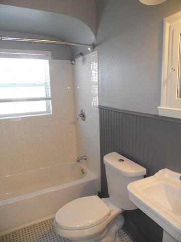 6032 Lewis Street, Dallas, TX 75206