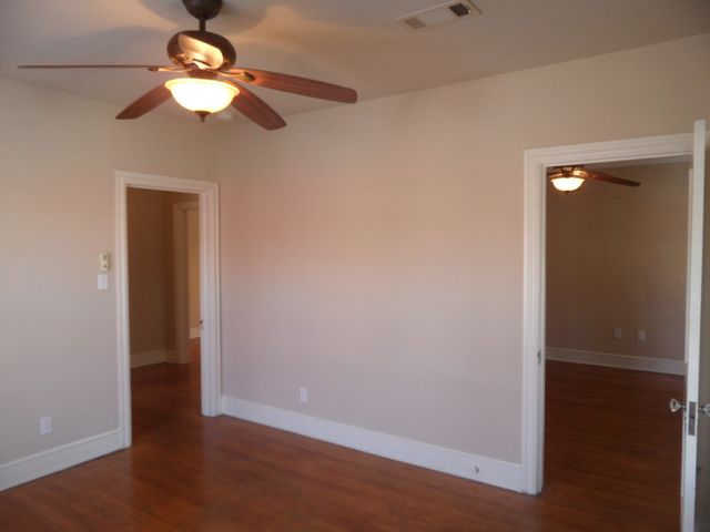 6032 Lewis Street, Dallas, TX 75206