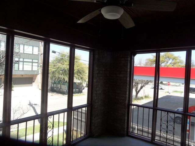 6032 Lewis Street, Dallas, TX 75206