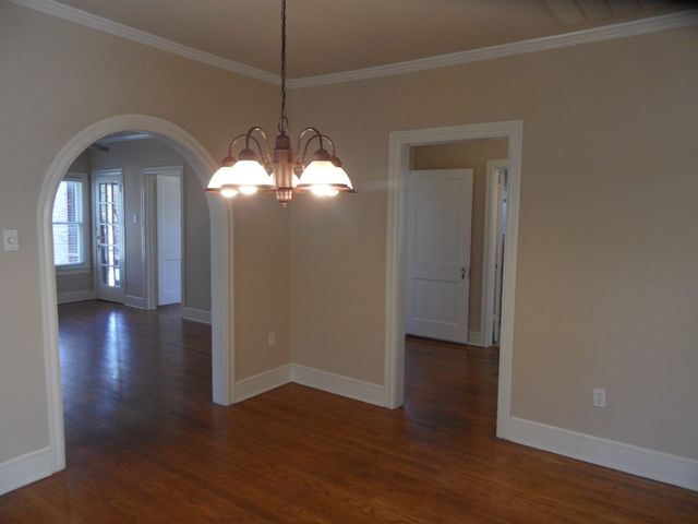 6032 Lewis Street, Dallas, TX 75206