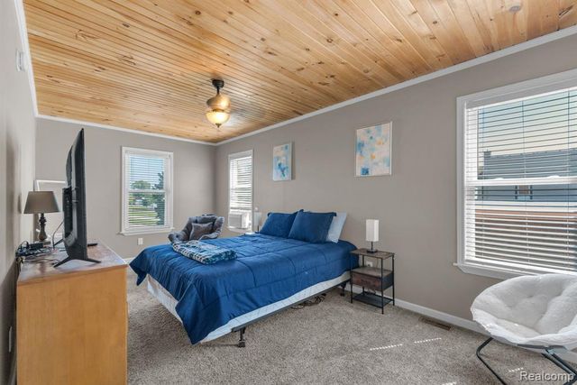 22421 Huron River Drive, Rockwood, MI 48173