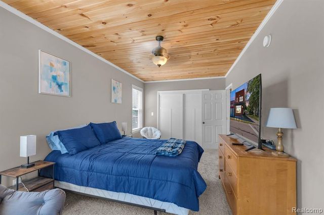22421 Huron River Drive, Rockwood, MI 48173