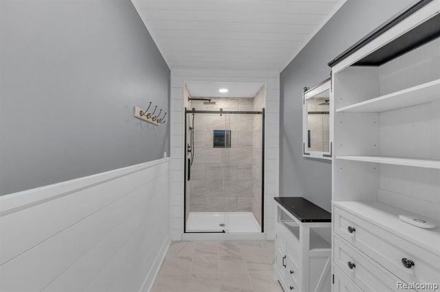 22421 Huron River Drive, Rockwood, MI 48173