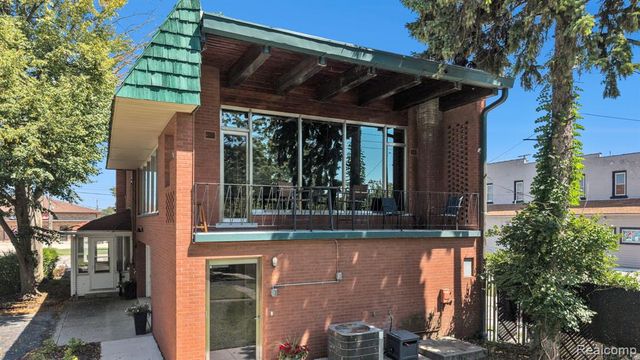 22421 Huron River Drive, Rockwood, MI 48173