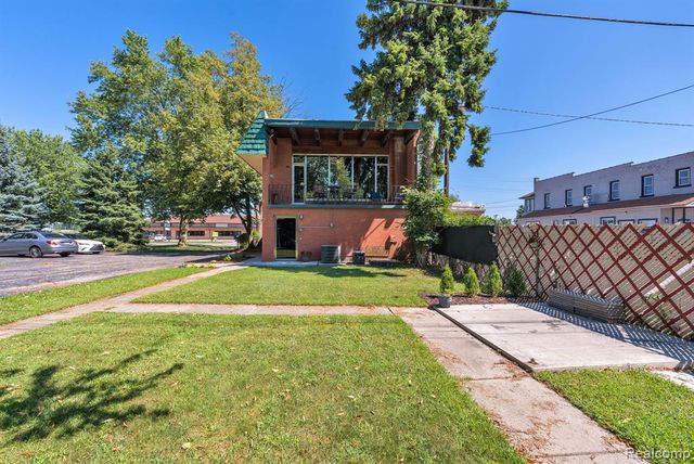 22421 Huron River Drive, Rockwood, MI 48173